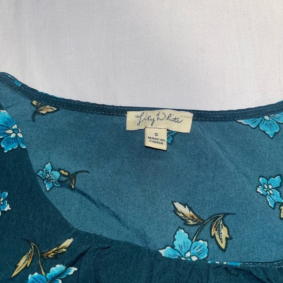 Lily green Teal Floral Puff Sleeve Blouse - Picture 2 of 3